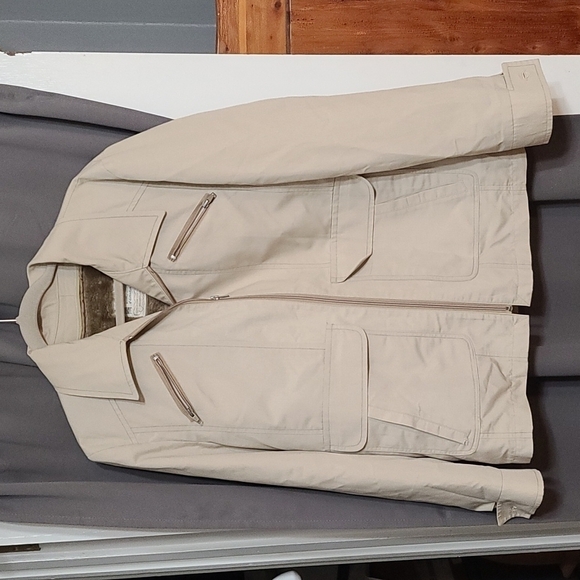 London Fog Mens Removable Furry Lining Tan Pockets Zips Size 42L EUC - Picture 1 of 12